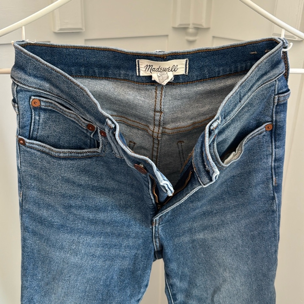 Madewell cali Demi bootcut size 27 Tall jeans. Rarely worn.